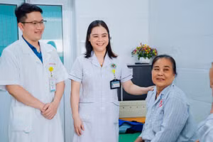 Khám, chữa bệnh tại Bệnh viện Đa khoa thành phố Vinh, Nghệ An. (Ảnh: nhandan.vn)