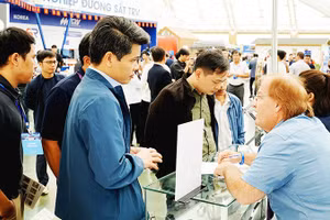 Việt Nam từng bước tham gia sâu rộng vào đời sống kinh tế mở rộng quan hệ đối tác chiến lược toàn diện với nhiều quốc gia. Ảnh: NAM HẢI