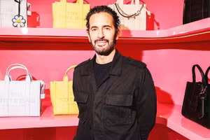 LVMH không còn sở hữu Marc Jacobs