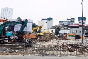 Khu vực giải tỏa phục vụ dự án đường vành đai 2 (Hà Nội). Ảnh: HẢI NAM