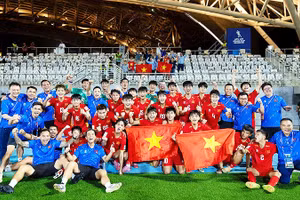 U17 Việt Nam giành vé dự World Cup và dấu ấn thầm lặng của bầu Hiển