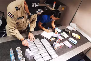 Interpol thu giữ nhiều loại thuốc giả trong các chiến dịch Pangea. Ảnh: INTERPOL