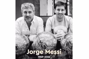 Chia sẻ mất mát với Lionel Messi