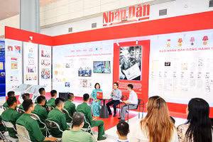 Báo Nhân Dân đã ghi dấu ấn với Giải A Gian trưng bày ấn tượng.