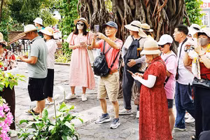 Lượng du khách tăng cao trong 6 tháng đầu năm 2026. Ảnh: NAM ANH