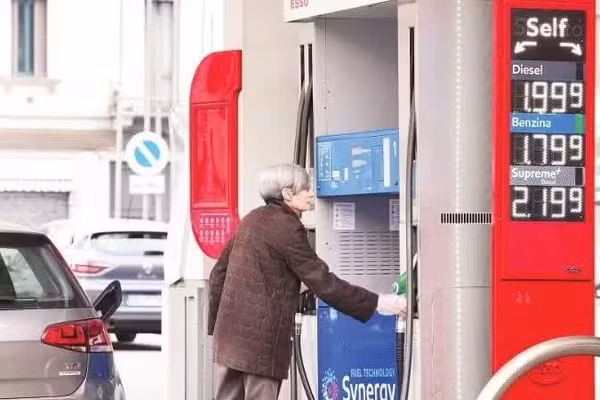 EU đang thúc đẩy các biện pháp tiết kiệm nhiên liệu. (Ảnh: TÂN HOA XÃ)