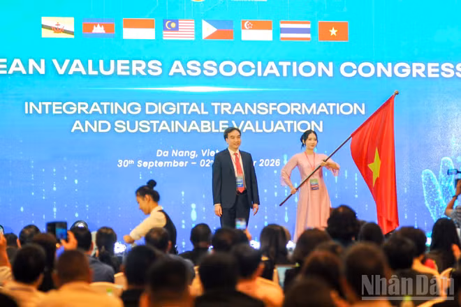 Đoàn Việt Nam tại lễ khai mạc Hội nghị thường niên Hiệp hội Thẩm định viên về giá ASEAN lần thứ 28 (AVA28). (Ảnh: CÔNG VINH)