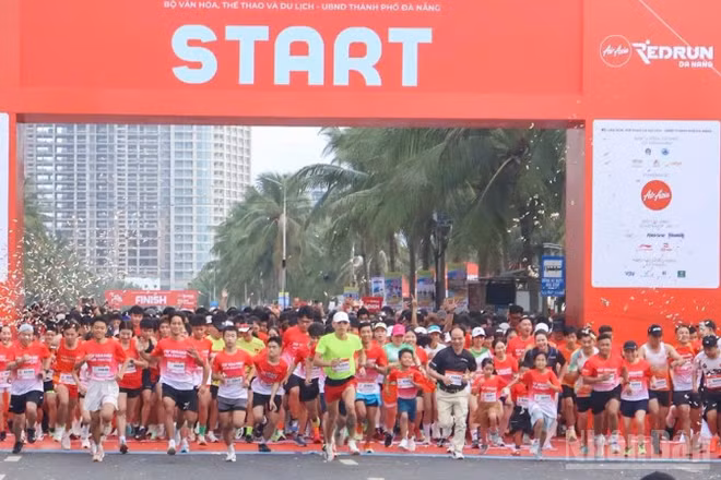 Giải chạy AirAsia RedRun Đà Nẵng 2026 – Quán quân 21.