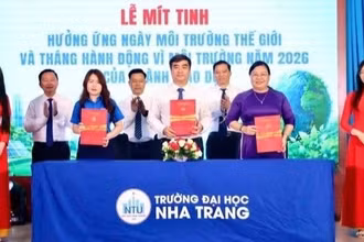 Lễ ký kết phối hợp triển khai các hoạt động giáo dục, tuyên truyền bảo vệ môi trường.
