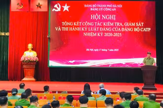 Toàn cảnh hội nghị.