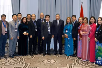 Tổng Bí thư, Chủ tịch nước Tô Lâm tiếp một số trí thức, nhà khoa học tiêu biểu thuộc Hội trí thức, chuyên gia người Việt tại Australia (VASEA). (Ảnh: Thống Nhất/TTXVN)