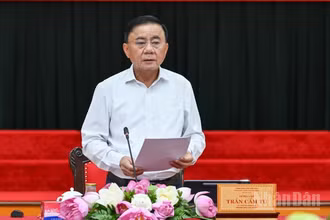 Thường trực Ban Bí thư Trần Cẩm Tú chủ trì Hội nghị giao ban quý II/2026. (Ảnh: DUY LINH)