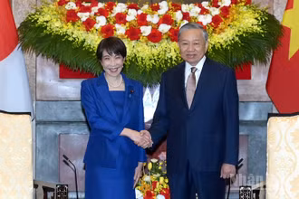Tổng Bí thư, Chủ tịch nước Tô Lâm với Thủ tướng Nhật Bản Takaichi Sanae tại cuộc tiếp. (Ảnh: ĐĂNG KHOA)