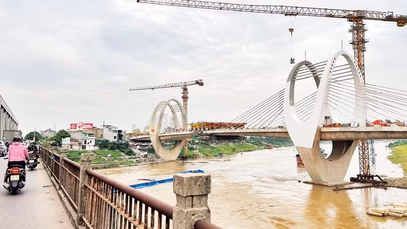 Sau khi hoàn thành cầu Đuống mới sẽ thay thế cây cầu cũ có tuổi đời 120 năm.