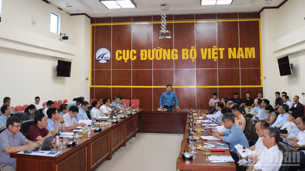 Toàn cảnh hội 
