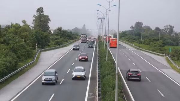 Cao tốc Cầu Giẽ-Cao Bồ phân làn tốc độ, dự tính xử phạt nếu sai làn, sai tốc độ từ ngày 20/10/2026. (Ảnh: Nhật Tân)