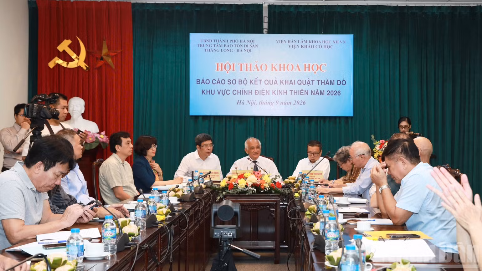 ndo_br_149-2367.jpg