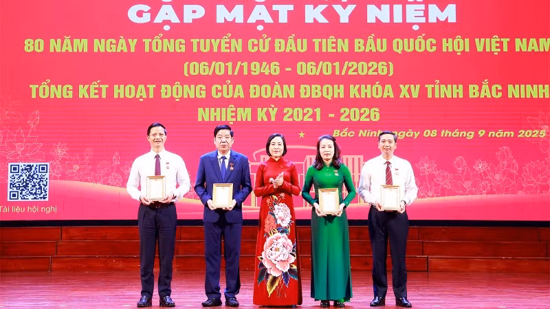 khen-thuong-1-1-7385.jpg