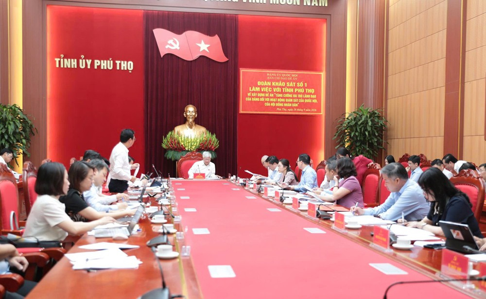 Quang cảnh buổi l&agrave;m việc.