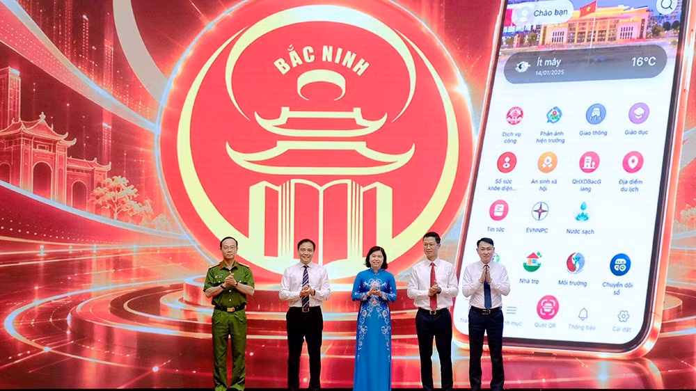 cac-dong-chi-lanh-dao-tinh-ra-mat-ibacninh-9601.jpg