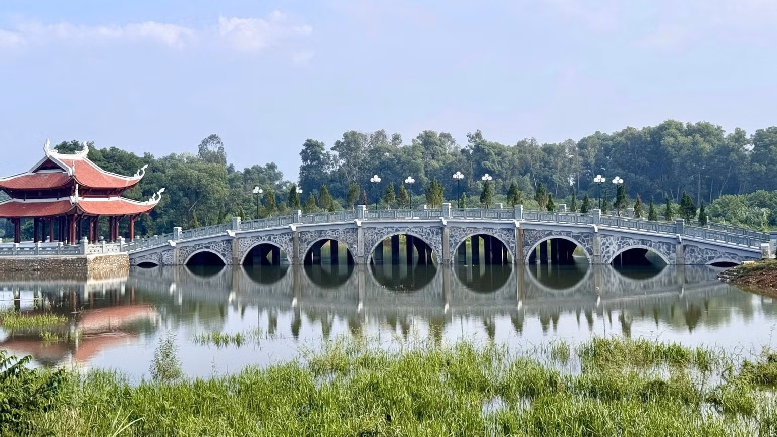 Không gian xanh mát bên trong Khu Nghi lễ thờ Tổ. (Ảnh: Ban tổ chức cung cấp)