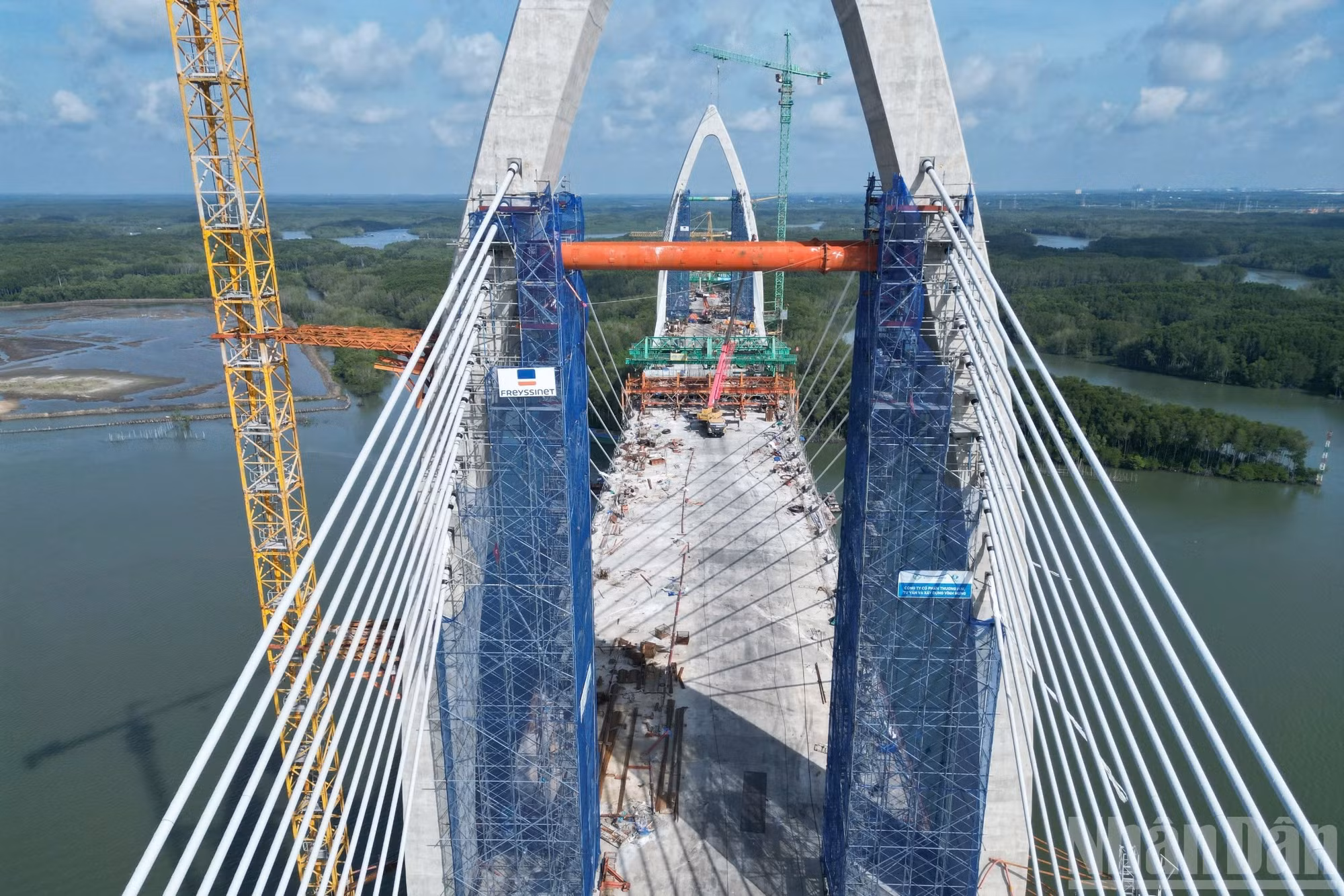 ndo_br_8-4039.jpg