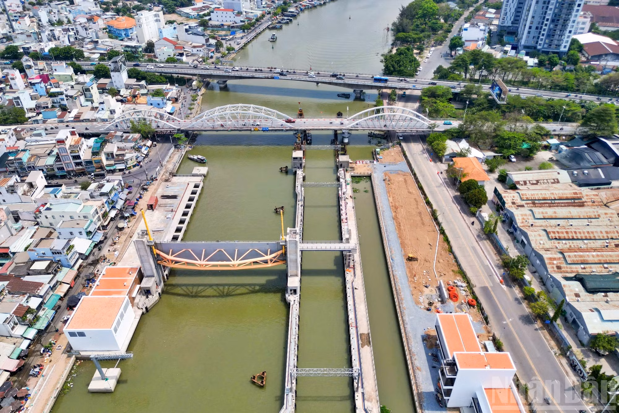 ndo_br_06.jpg
