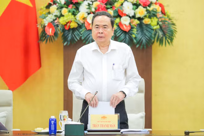 Chủ tịch Quốc hội Trần Thanh Mẫn chủ trì cuộc họp. (Ảnh: DUY LINH) 