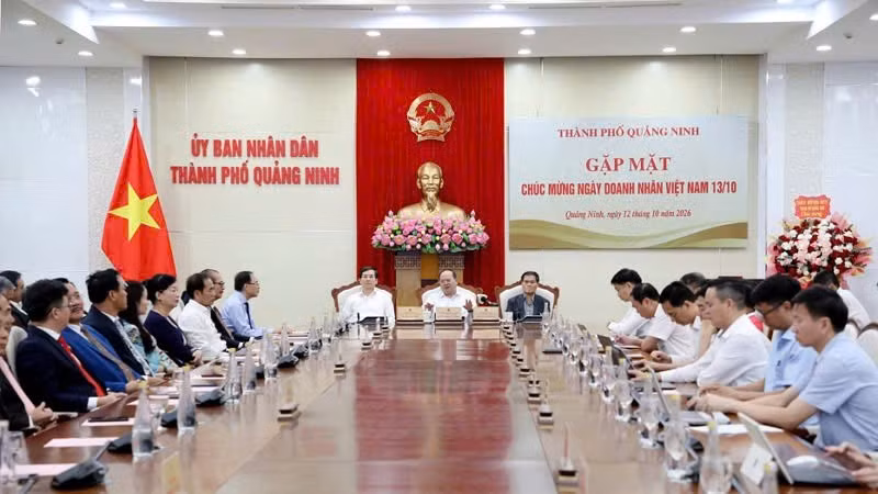 Quang cảnh chương trình gặp mặt. (Ảnh: QUANG THỌ)