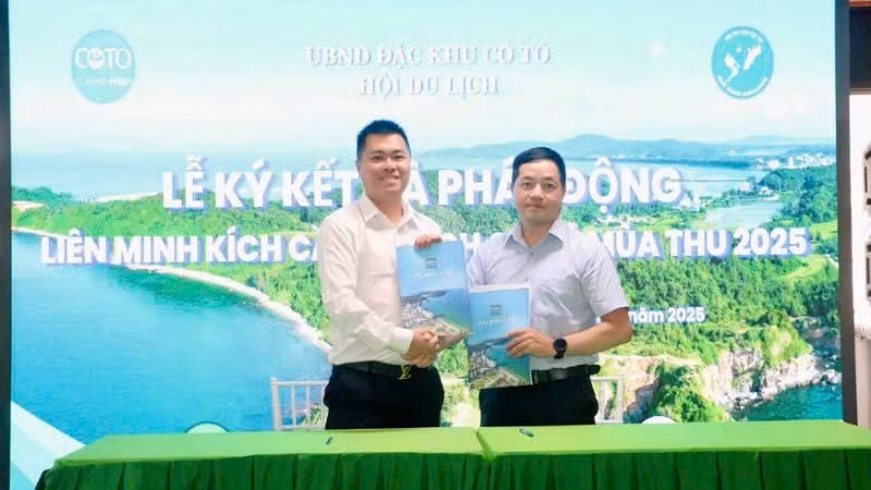 Các doanh nghiệp hợp tác và phát động liên minh kích cầu du lịch Cô Tô mùa thu 2025. 