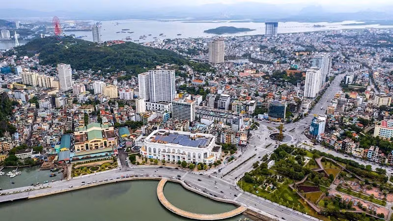 Đô thị của Quảng Ninh ngày càng phát triển đồng bộ, hiện đại.
