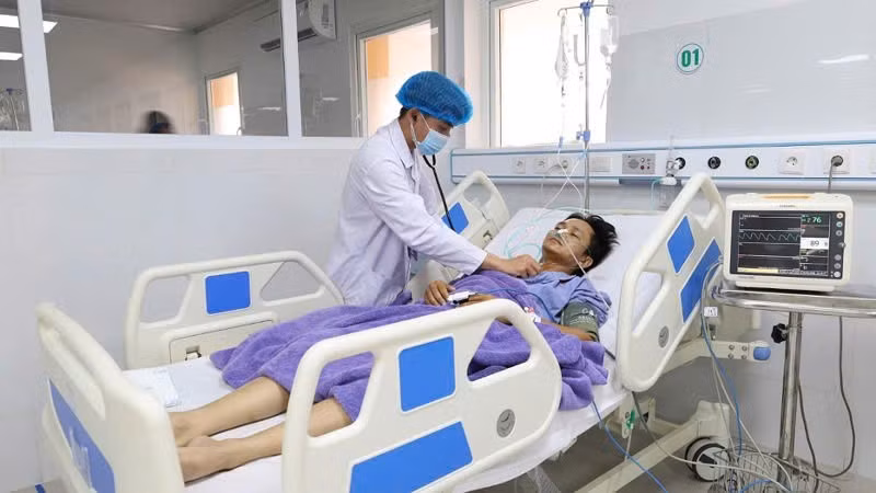 Hiện tại sức khỏe người bệnh ổn định và đang được theo dõi, điều trị.