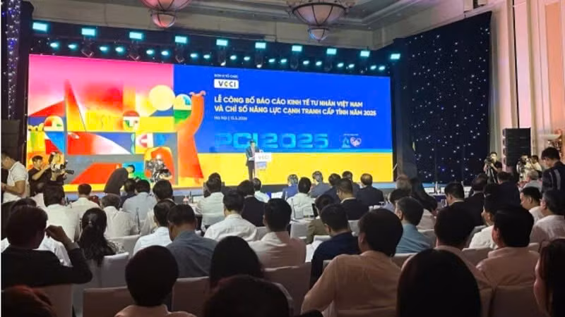 Quang cảnh lễ công bố.