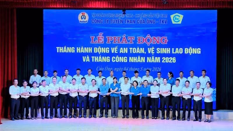 Lãnh đạo Công ty và các phòng, ban, phân xưởng hưởng ứng Tháng hành động về an toàn, vệ sinh lao động năm 2026.