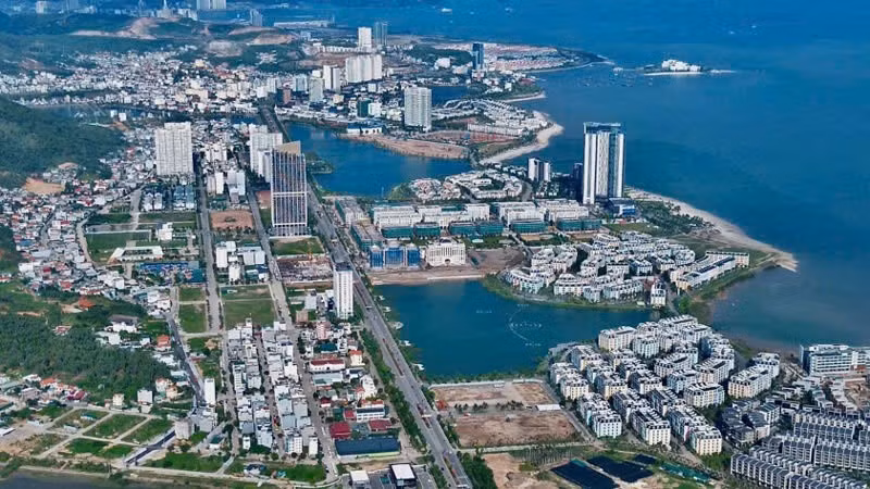 Một góc thành phố Quảng Ninh từ trên cao. (Ảnh: Quang Thọ)