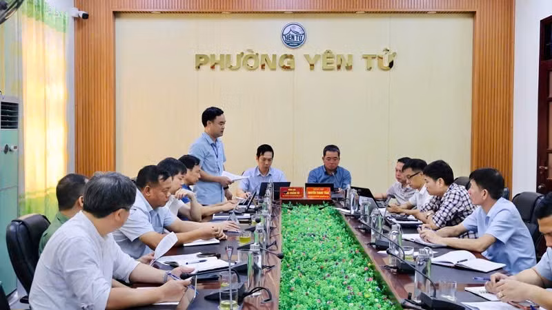 Sở Văn hóa, Thể thao và Du lịch Quảng Ninh làm việc với phường Yên Tử về công tác chuẩn bị cho Chương trình “Yên Tử-Sắc thu thiền định 2026”. (Ảnh: QUANG THỌ)