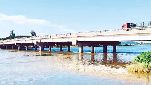 Cầu Ghép hôm nay, nơi từng được xem là “tọa độ lửa” trong những năm kháng chiến.