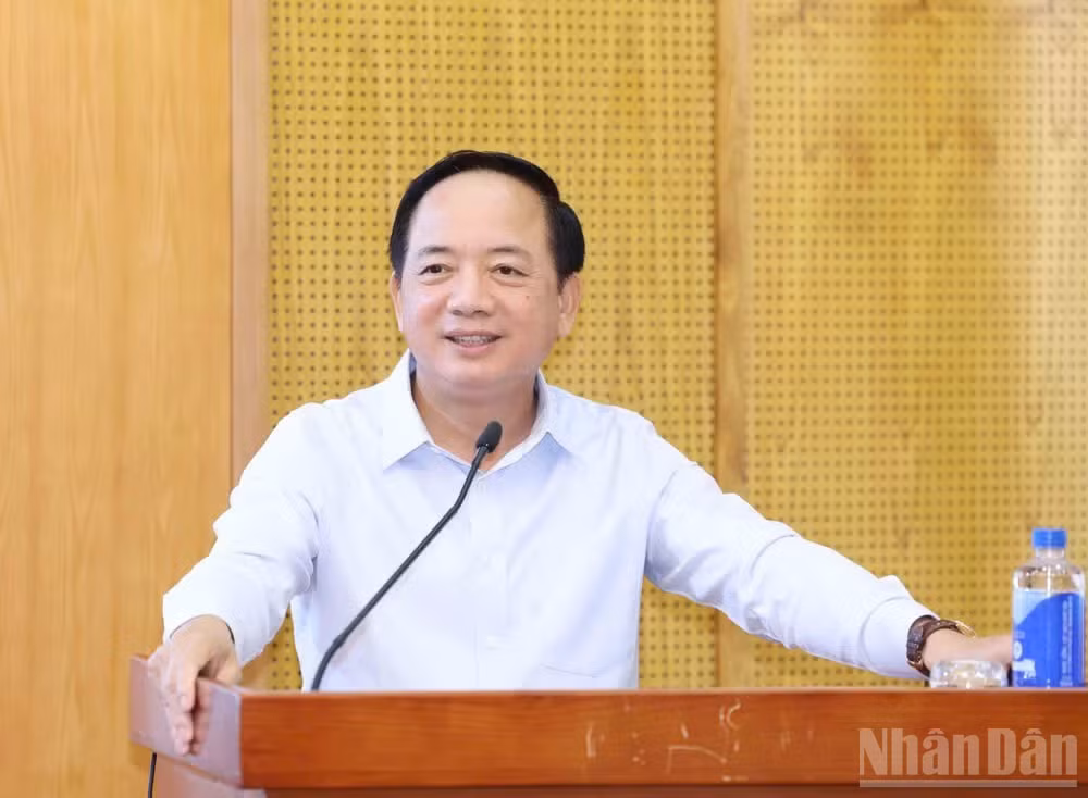 Đồng chí Trịnh Văn Quyết phát biểu chỉ đạo hội nghị.