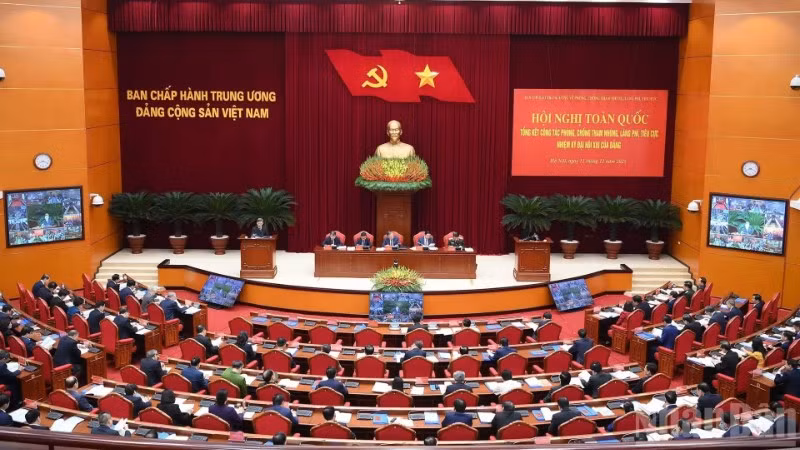 Quang cảnh Hội nghị toàn quốc tổng kết công tác phòng, chống tham nhũng, lãng phí, tiêu cực nhiệm kỳ Đại hội XIII của Đảng.