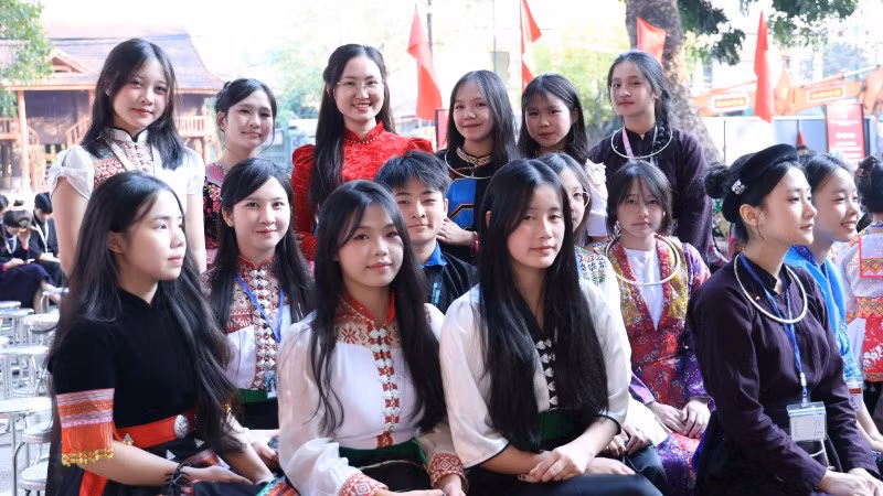  Niềm tin từ những viên gạch đầu tiên.