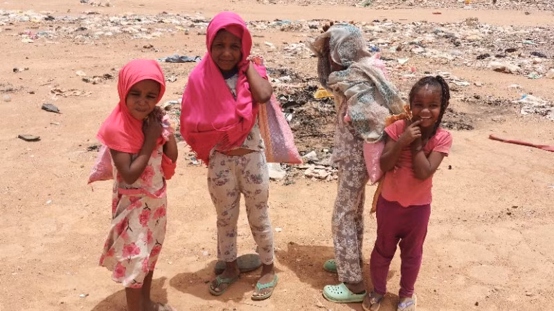 Các em nhỏ tại Omdurman, Sudan. (Ảnh: THX/TTXVN)
