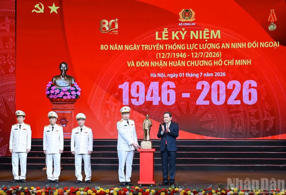 bnd-7524.jpg