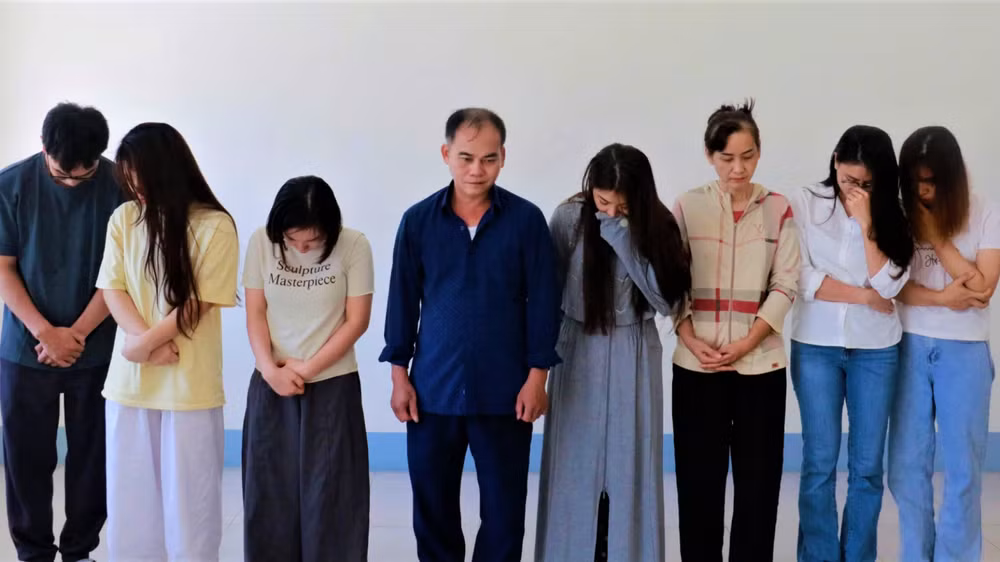 Bùi Văn Trường và các đối tượng bị bắt giữ. (Ảnh: Công an Nghệ An)