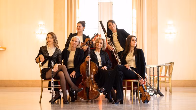 6 nghệ sĩ nữ xuất sắc của nhóm hòa tấu La Philharmonica sẽ mở màn chuỗi hòa nhạc đặc biệt. (Nguồn: NHÀ HÁT HỒ GƯƠM)