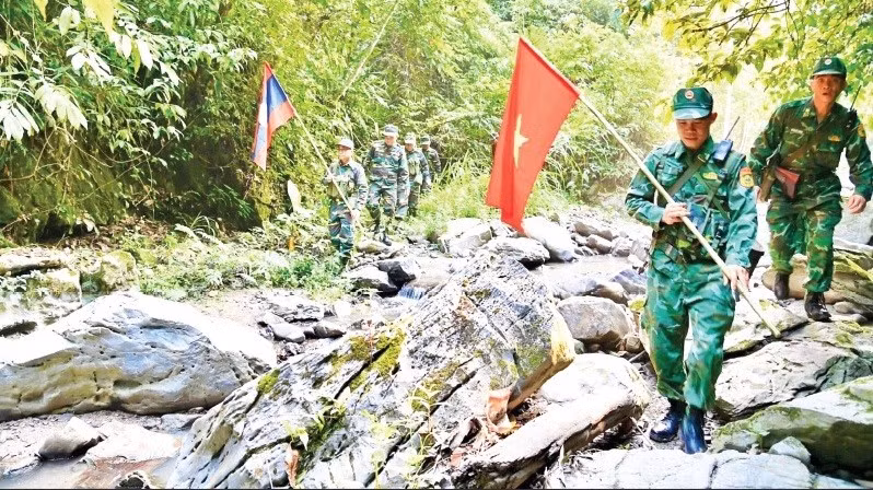 Tuần tra song phương biên giới cấp tỉnh Nghệ An (Việt Nam)-Xiêng Khoảng (Lào).