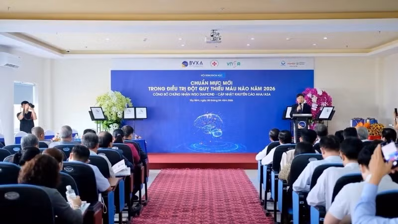 Quang cảnh hội nghị khoa học.