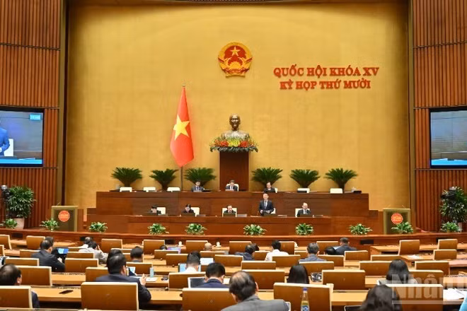 Phiên họp tại Kỳ họp thứ 10, Quốc hội khóa XV. (Ảnh: DUY LINH)