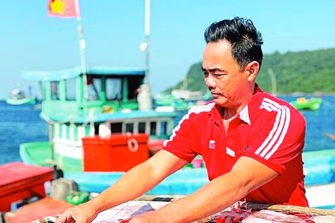 Một ngư dân trên vùng biển Thổ Châu.