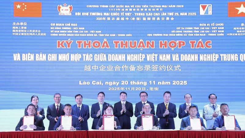 Doanh nghiệp hai bên ký kết thỏa thuận hợp tác.
