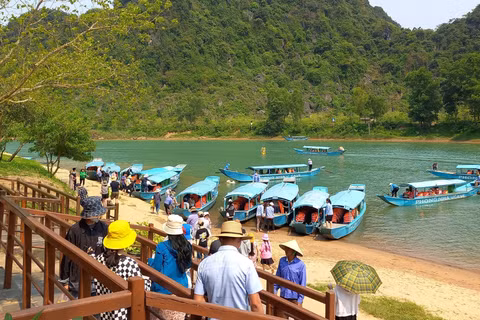 Việc triển khai tài khoản vệ tinh du lịch có thể giúp Quảng Trị kết nối dữ liệu về chi tiêu của khách du lịch với hoạt động sản xuất của các ngành kinh tế. (Ảnh: TTXVN)